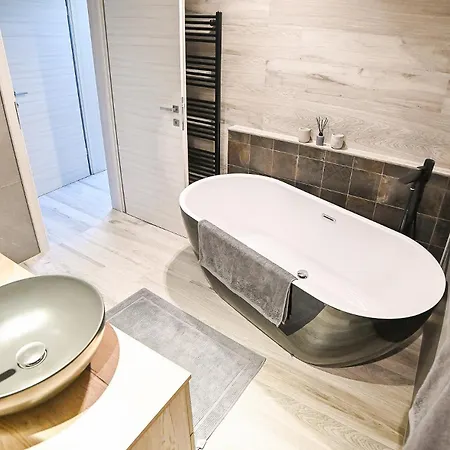 Elysium Townhouse *