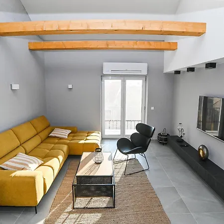Elysium Townhouse * Imotski