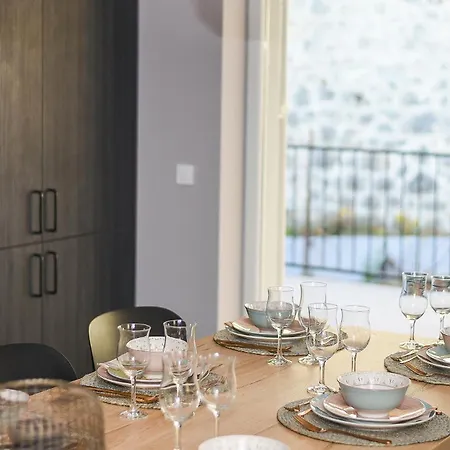 Elysium Townhouse * إيموتسكي