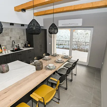 Elysium Townhouse Hébergement de vacances Imotski